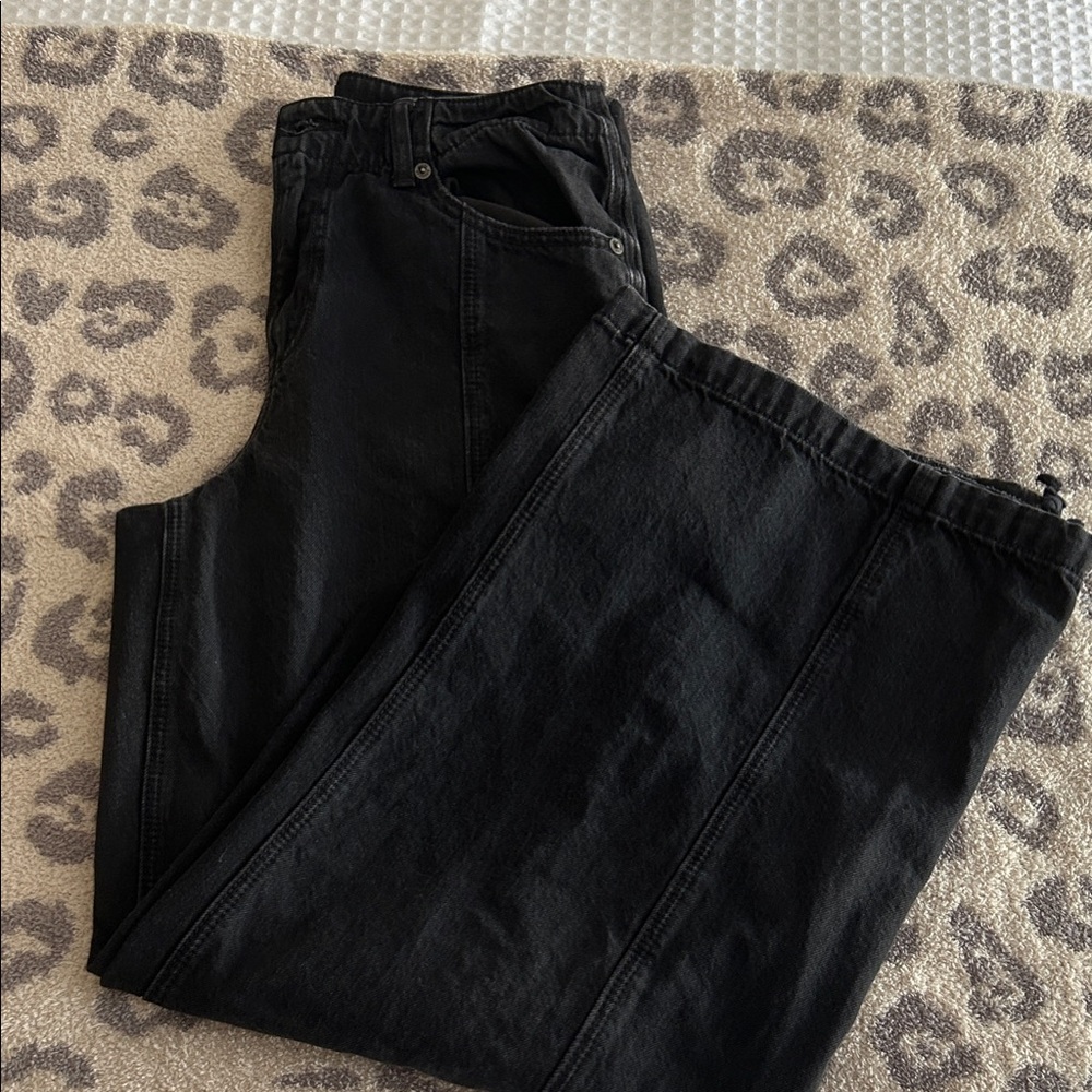 American Eagle Outfitters Women’s super high-rise ultra wide leg black Jeans